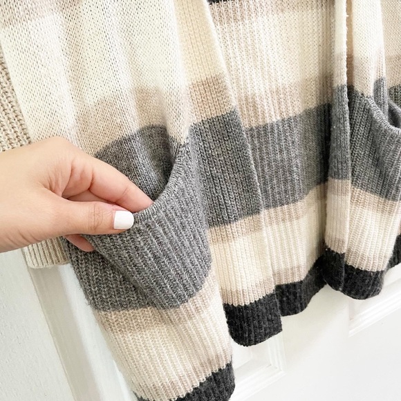 Loft color block cardigan size xsmall - Picture 3 of 5